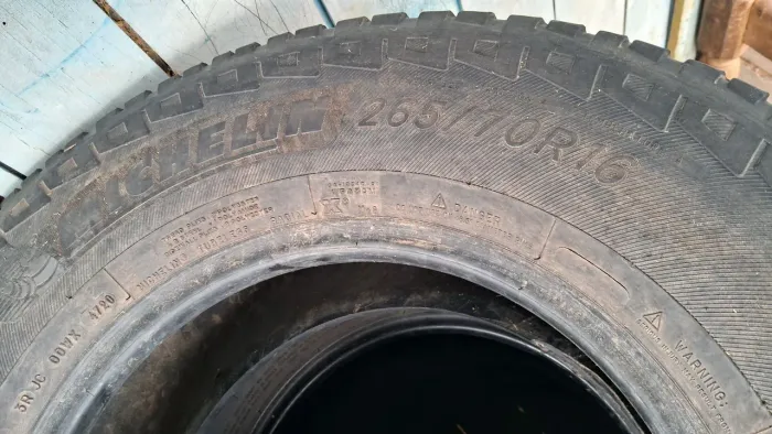Pineu pra camionte