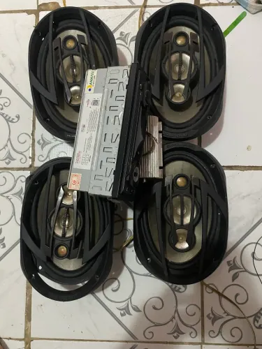 Autos falantes, som e módulos com os fios