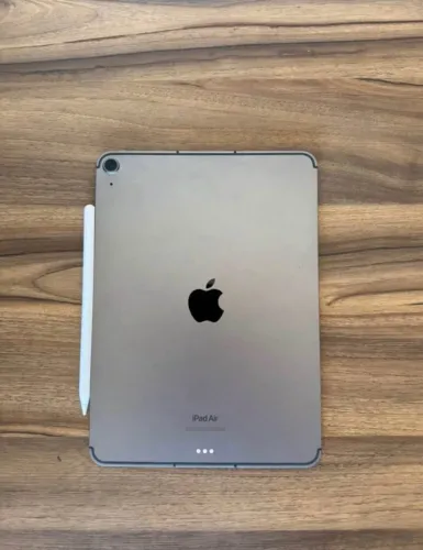 iPad Air 5ª Geração M1 256GB com Apple Pencil