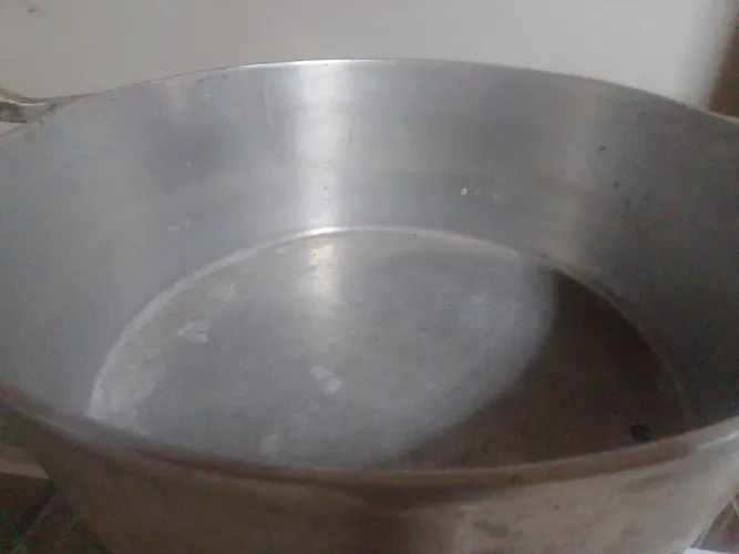 Panela de 50 cm com tampa