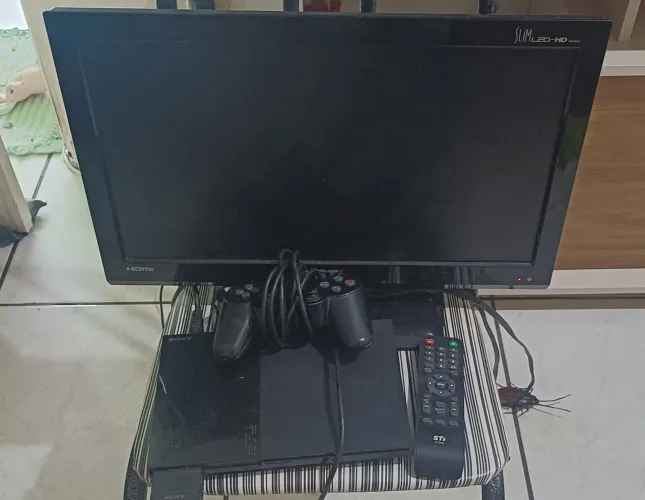 Ps2 com monitor 19 polegadas