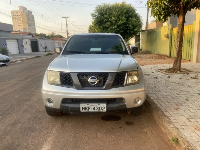 Nissan Frontier XE CD 4X4 2.5 TB Diesel 2012