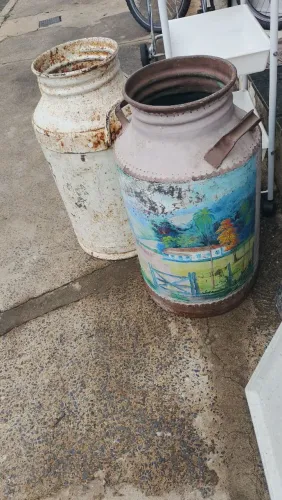 Peças decorativas porta leite fazenda $250