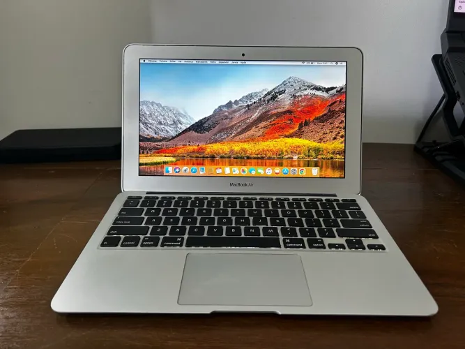 MacBook Air 2011