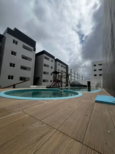 Aluga-se apartamento bem localizado no bairro dos funcionários com 2 quartos