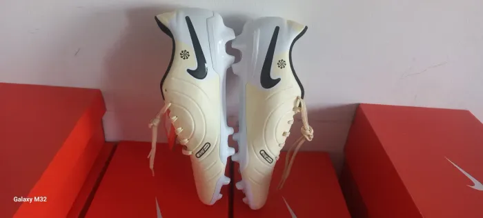 Chuteira nike tiempo 1p club de campo masculino original, números:42.43.44