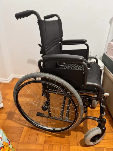 Cadeira de Rodas em Alumínio Dobrável até 120 Kg D600 Dellamed