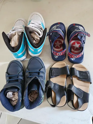 Vendo sandália e sapatos infantil masculino