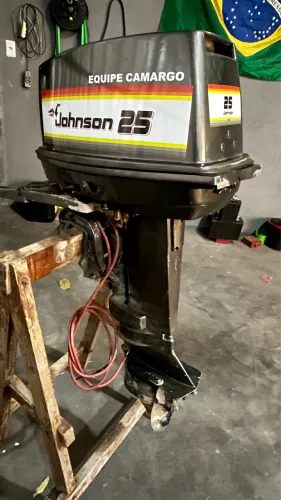 Motor de Popa Johnson 25 hp