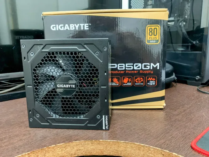 Fonte GIGABYTE 850W - 80 PLUS GOLD - Full Modular