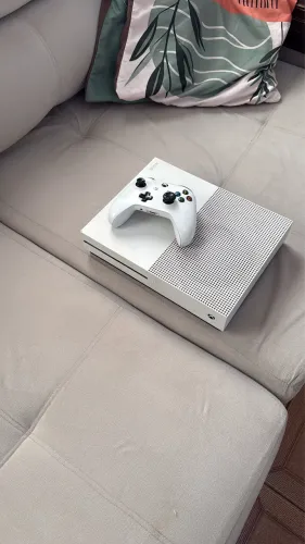 Vendo Xbox One S - 500gb
