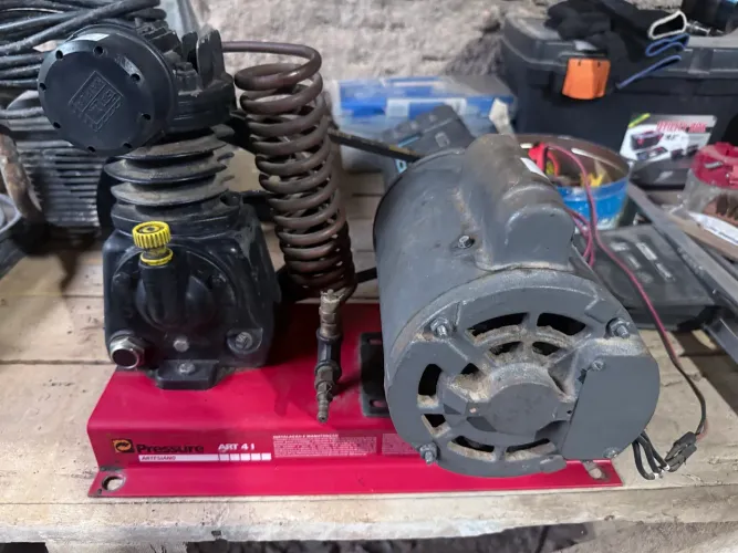 Compressor de Ar Pressure ART 4 I - 3/4 HP - Artesiano - Funcionando