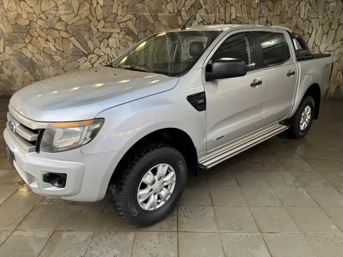 Ford Ranger XLS 3.2 20V 4X4 CD Diesel Mec. 2014