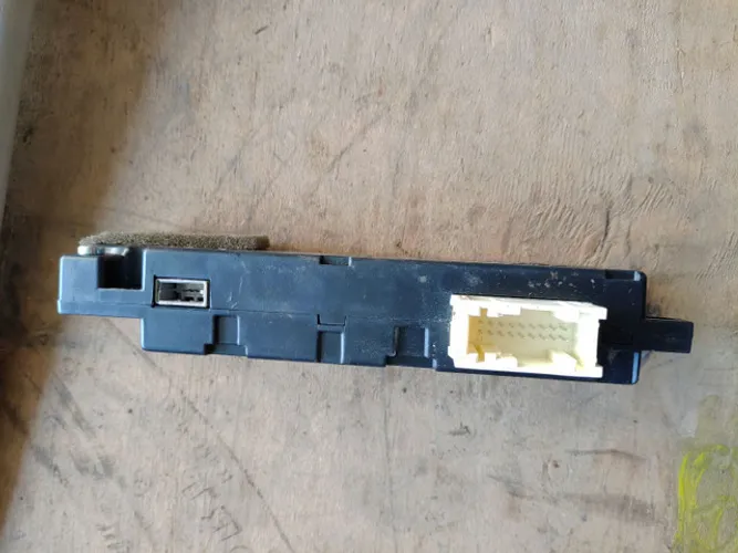 Módulo bluetooth Peugeot 408
