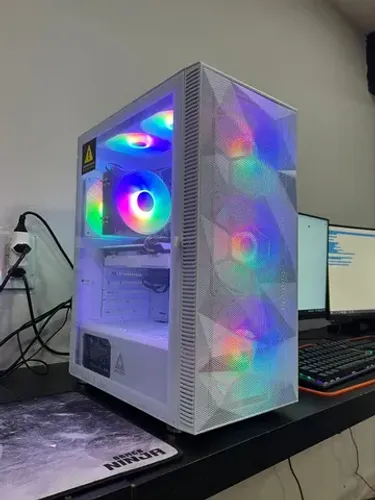 PC Gamer Ryzen 5 3500X | 16 GBs | RX 580 8 GBs | SSD 512 GBs Novo c/ Garantia