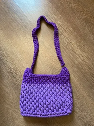 Bolsa de fio de Malha feita a Mão com alça