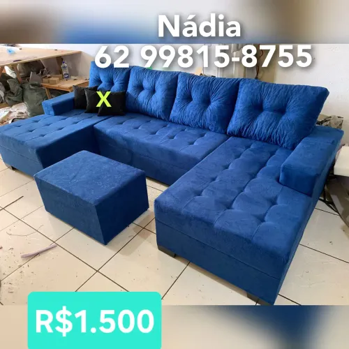 Sofá azul com chaise dupla e puff de brinde 