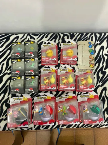LOTE BONECOS POKÉMON PARA LOJA GEEK - 16 ITENS
