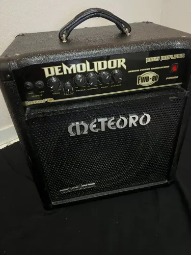 Amplificador Meteoro Demolidor FWB80