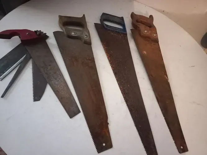 4 serrotes antigos no estado com sinais do tempo