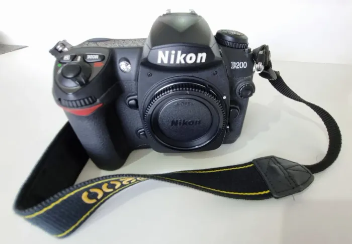 Nikon D-200 + Equipamentos
