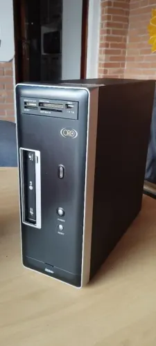 Computador Oro - Perfeito para Loja e escritório pelo tamanho reduzido.