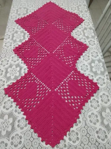 Trilho de mesa rosa