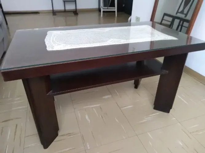 Mesa de Centro de Madeira