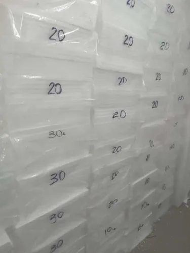 Grande estoque de placas de isopor 