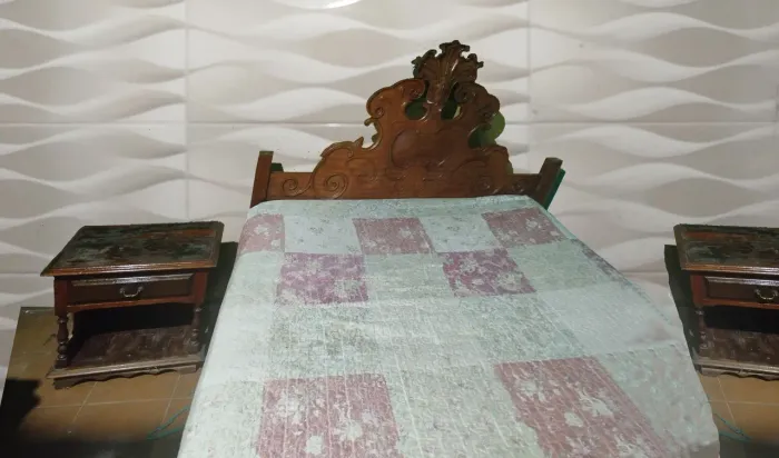 Cama de Madeira (Colonial)