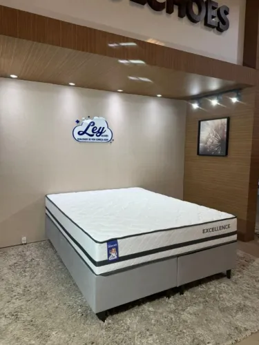 Cama Box Queen Size Colchão com Molas Ensacadas Individualmente Excellence