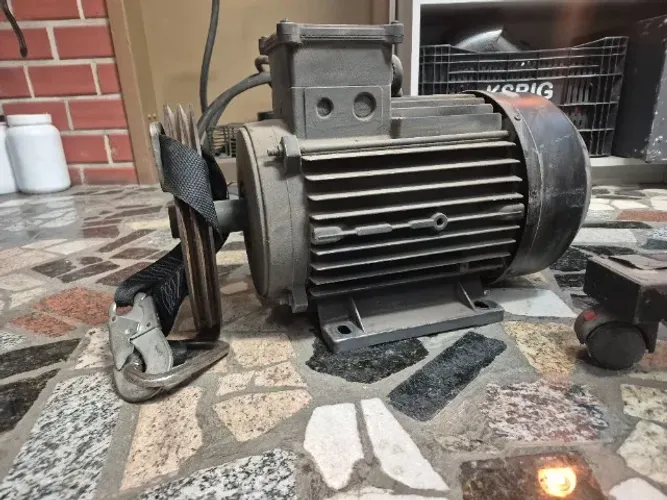 Motor Elétrico Trifásico 20 HP - Retirado de Compressor FIC SK20
