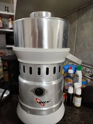 Extrator de suco industrial