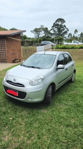 Nissan March SV 1.6 16V Flex Fuel 2012