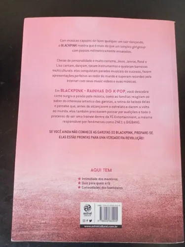 Livro BlackPink Rainhas do K-Pop Biografia Autora Helen Brown