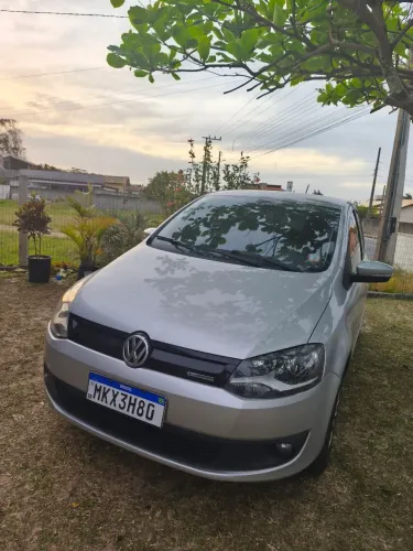 Volkswagen Fox Bluemotion 1.0 MI Total Flex 12V 5P 2014