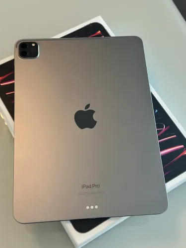 iPad Pro 11 4ª Geração - 256GB - Chip M2 - Com Apple Pencil