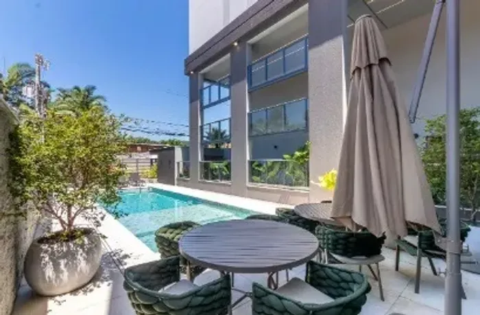 Locação anual - Apartamento mobiliado com 2 dormitórios e 1 vaga - Praia Brava 