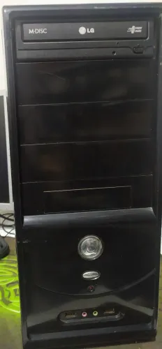 Computador AMD Sempron 145 2.80GHz