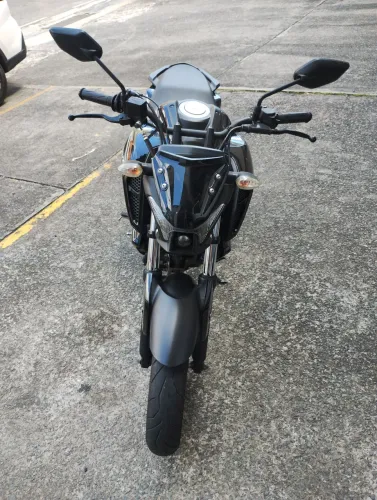 Fazer FZ 15 novíssima 
