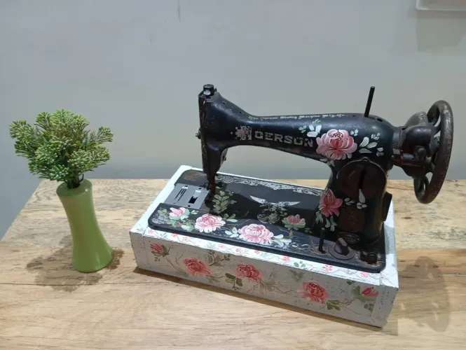 Máquina de costura vintage