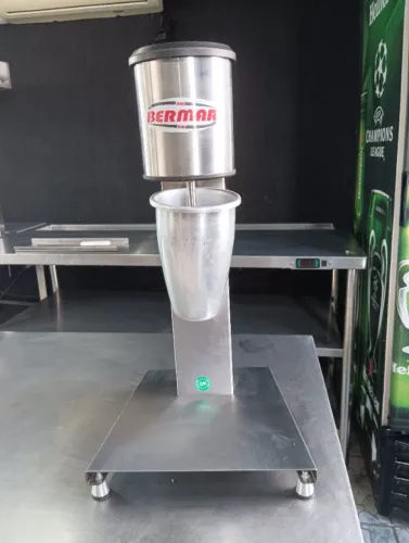 Máquina de Milk-Shake Bermar - 450 ml | 500 W -VOLTAGEM 220V - Pouquíssimo Uso - 