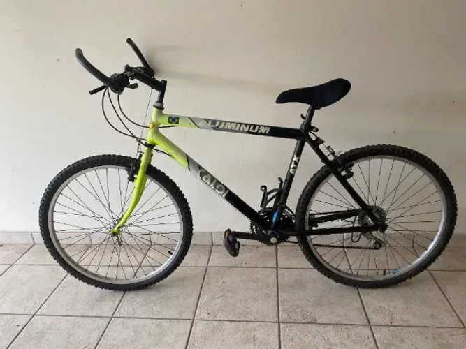 Bicicleta CALOI - ATX 1991 - Quadro Alumínio - Boas Condições