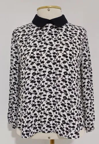 Blusa Gola Social FOREVER 21 Preto e Branco