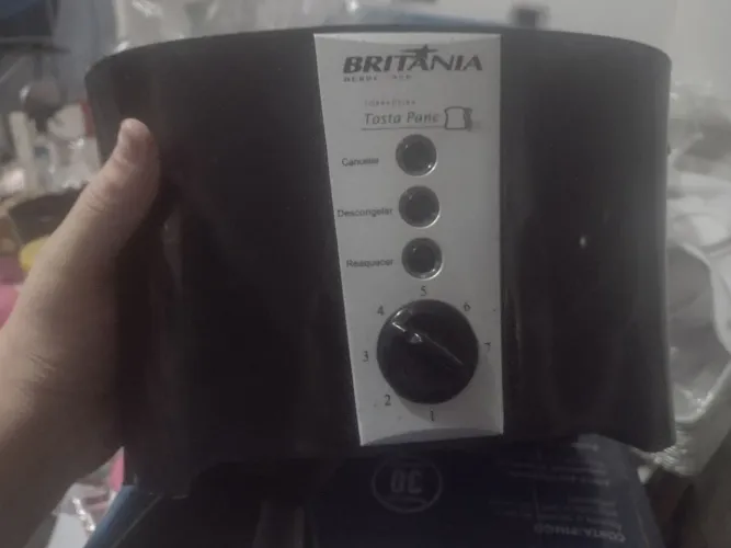 Torradeira Britânia Tosta Pane( retirar)