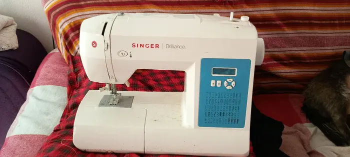 Máquina de costura Singer Brilliance 6160