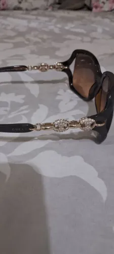 Armação original da Gucci