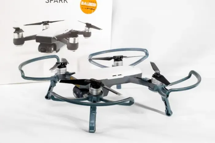 Drone DJI Spark Fly More Combo + 3 baterias e muitos acessórios