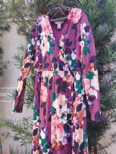 Vestido Floral Manga Longa - Elegância e Conforto!