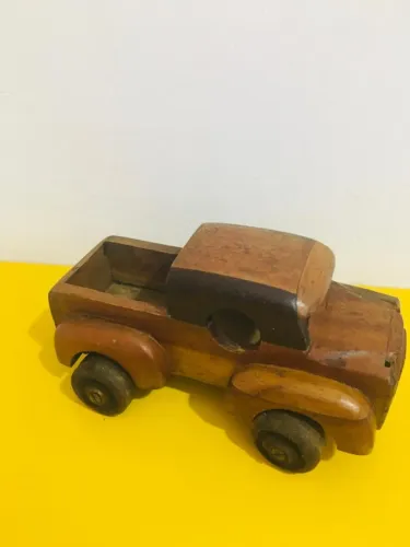Carrinho Retrô Artesanal em Madeira - 21x10cm
